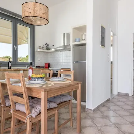 Seaside Nest Adamantas (Milos)