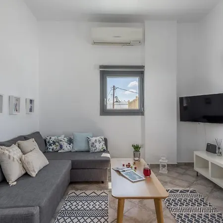 Seaside Nest Apartment